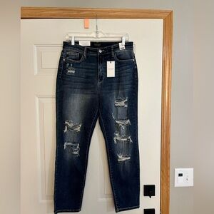 New Judy Blue distressed high waist skinny fit denim jean. Size 11/30. JB82156MD